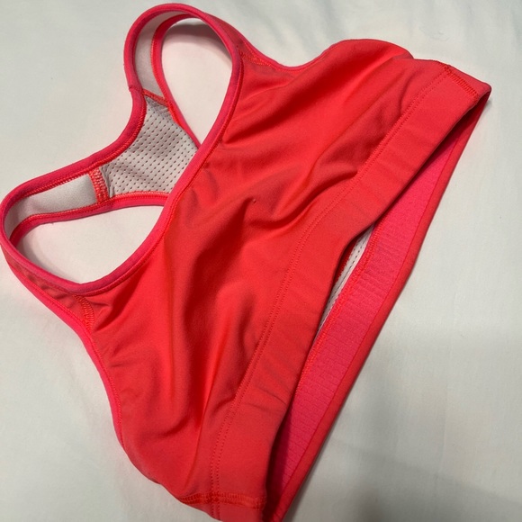 Cute Hot Pink Sports Bra by GapFit - Picture 4 of 8